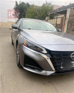 نيسان ألتيما